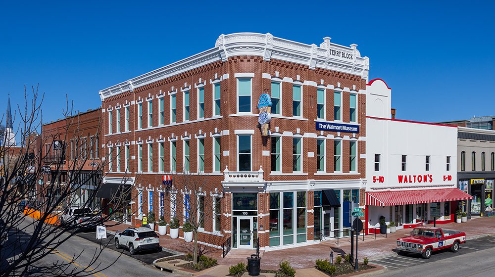 Exterior photograph of Walmart Museum